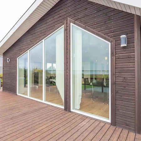 4 Star In Ferienhaus
